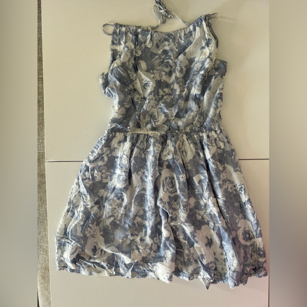Gorgeous white and blue floral mini dress
